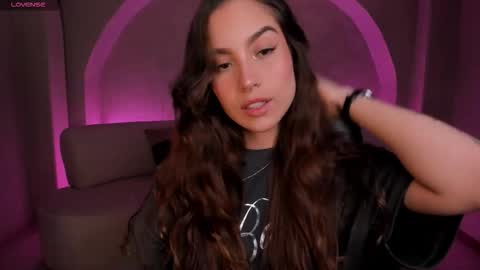 Marianne  online show from 12-16-25, 10:15