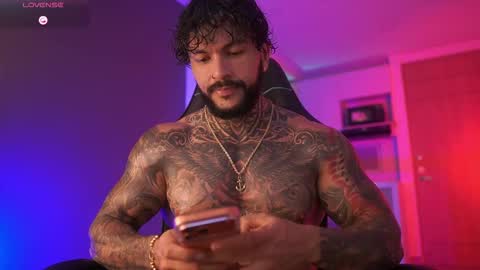 Mariano Costa online show from 11-21-25, 01:26