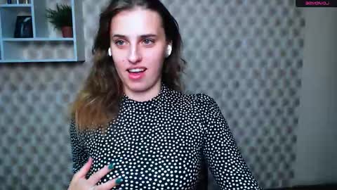 Mariia online show from 09-10-25, 01:11