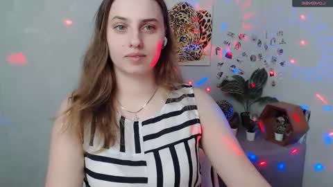 Snapshot of mariatess_ chatting on 02-03-26, 02:44 Mariia online show from 02-03-26, 02:44