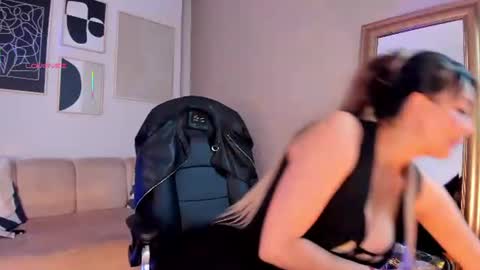 marie_bass online show from 07-20-26, 02:08