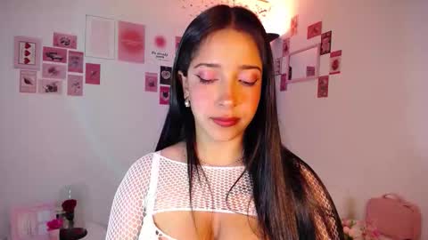 Nicolle online show from 02-05-26, 08:46