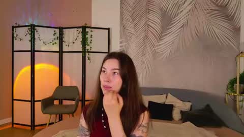 Snapshot of marie_diaze chatting on 06-30-26, 05:08 Marie LEAVE YOUR WITH ME online show from 06-30-26, 05:08