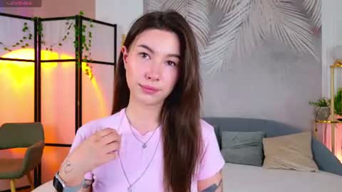 Snapshot of marie_diaze chatting on 07-23-26, 05:16 Marie LEAVE YOUR WITH ME online show from 07-23-26, 05:16