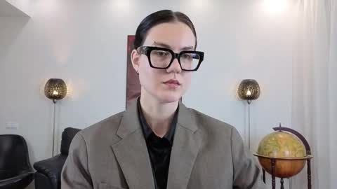 Snapshot of marie_fitch chatting on 05-02-26, 02:05 Marie Fitch online show from 05-02-26, 02:05