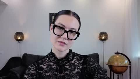 Snapshot of marie_fitch chatting on 06-04-26, 02:28 Marie Fitch online show from 06-04-26, 02:28