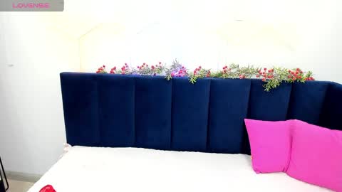 Mary 3 online show from 01-14-25, 04:57