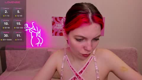 Snapshot of marie_reyess chatting on 05-06-26, 05:03 Marie 3 online show from 05-06-26, 05:03