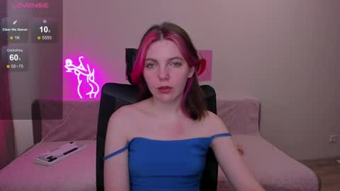Snapshot of marie_reyess chatting on 05-14-26, 04:08 Marie 3 online show from 05-14-26, 04:08