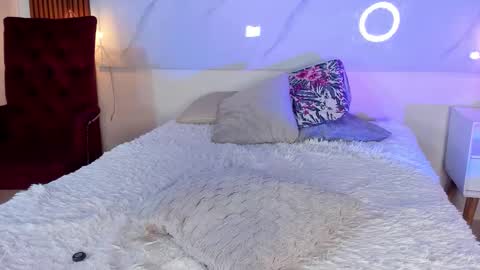 Maria  online show from 03-24-26, 03:17