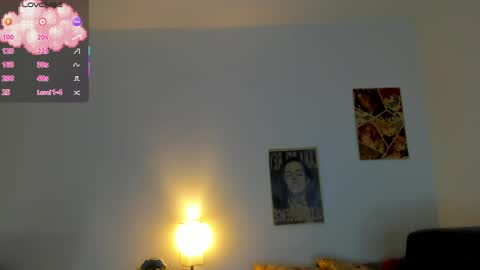 Snapshot of marieetaylor chatting on 04-26-26, 06:05 Mariee online show from 04-26-26, 06:05