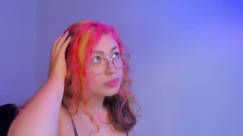 Snapshot of marieetaylor chatting on 05-31-26, 07:37 Mariee online show from 05-31-26, 07:37