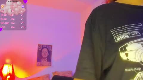 Snapshot of marieetaylor chatting on 06-02-26, 06:54 Mariee online show from 06-02-26, 06:54