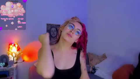 Snapshot of marieetaylor chatting on 06-16-26, 07:38 Mariee online show from 06-16-26, 07:38