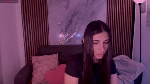 Snapshot of mariejane2 chatting on 10-18-25, 06:30 Im Marie Jane online show from 10-18-25, 06:30