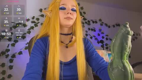 Mariel Gold online show from 11-13-25, 06:34