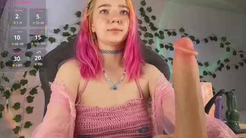 Mariel Gold online show from 11-19-25, 07:19