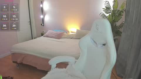 Mariel online show from 02-04-26, 01:44