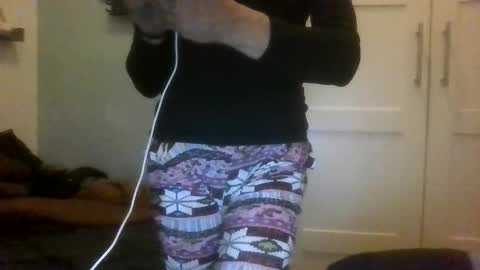 Snapshot of mariellesissy chatting on 10-06-25, 06:44 mariellesissy online show from 10-06-25, 06:44