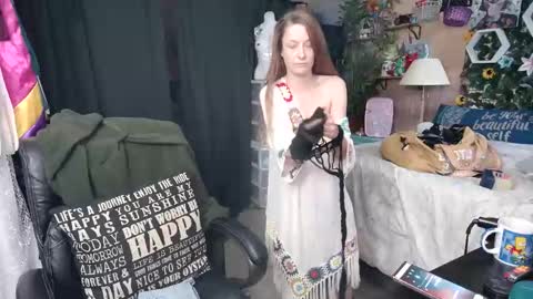 Snapshot of mariewaters chatting on 05-01-26, 02:10 Marie Ann Waters online show from 05-01-26, 02:10