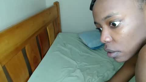 Snapshot of marigold_gift chatting on 05-28-26, 10:12 gold online show from 05-28-26, 10:12