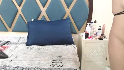 MARIHAM AND MURATH online show from 04-21-26, 01:42