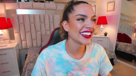 mariiahneedles online show from 02-05-25, 10:33