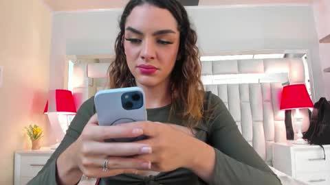 mariiahneedles online show from 10-28-25, 10:34