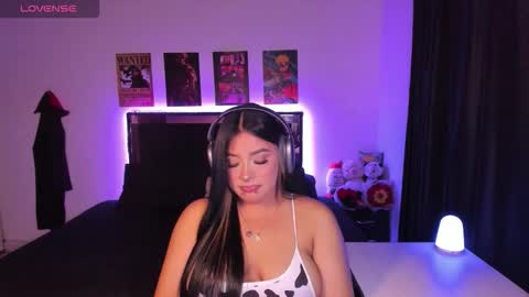 Mariana Hasper online show from 01-19-26, 03:32