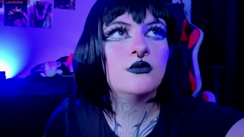 Snapshot of mariiana_velezz chatting on 10-23-25, 01:05 mariiana_velezz online show from 10-23-25, 01:05