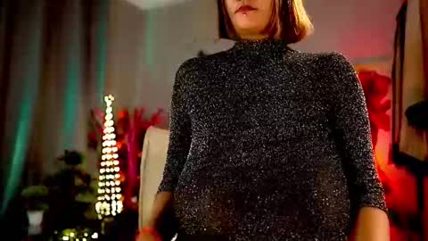 Snapshot of mariicha chatting on 02-25-25, 09:31 Nikita - Scroll down and read my bio please. New Pictures in Bio online show from 02-25-25, 09:31