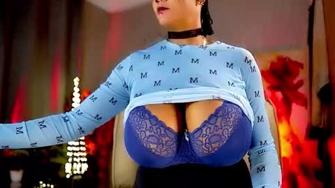 Snapshot of mariicha chatting on 10-01-25, 10:38 Nikita - Scroll down and read my bio please. New Pictures in Bio online show from 10-01-25, 10:38