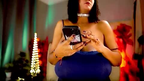 Snapshot of mariicha chatting on 10-11-25, 06:56 Nikita - Scroll down and read my bio please. New Pictures in Bio online show from 10-11-25, 06:56