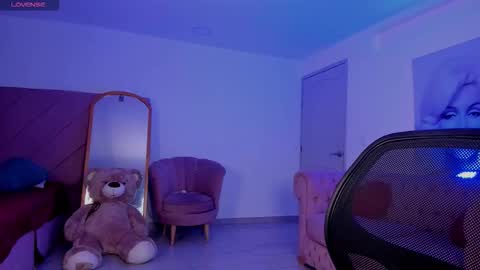 Snapshot of marily_daniela_ chatting on 10-02-25, 02:18 Marily Daniela online show from 10-02-25, 02:18
