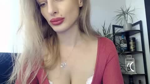 Snapshot of marilyndevilish chatting on 03-04-25, 03:48 MarilynDevilish online show from 03-04-25, 03:48