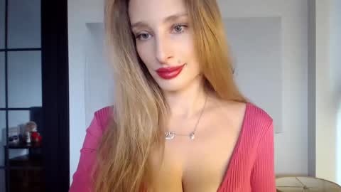 Snapshot of marilyndevilish chatting on 03-12-25, 08:30 MarilynDevilish online show from 03-12-25, 08:30