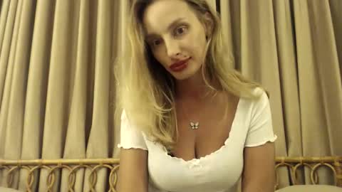 MarilynDevilish online show from 11-12-25, 02:06