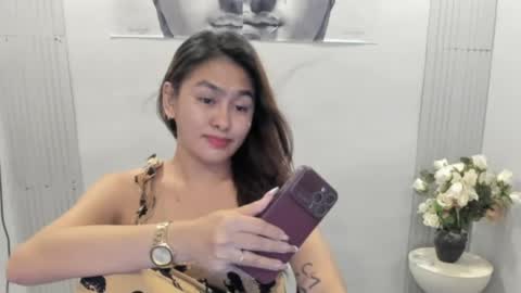 Snapshot of marimaraldama chatting on 05-13-26, 07:11 Anngilbuena online show from 05-13-26, 07:11