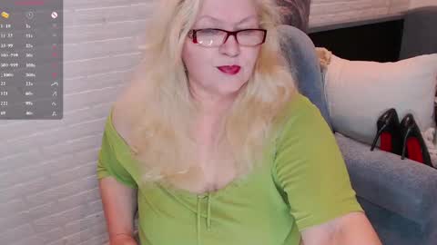 Marina online show from 06-10-26, 12:00