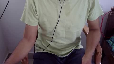 Snapshot of marinavine chatting on 02-03-26, 03:48 The SHY UncutBoy online show from 02-03-26, 03:48