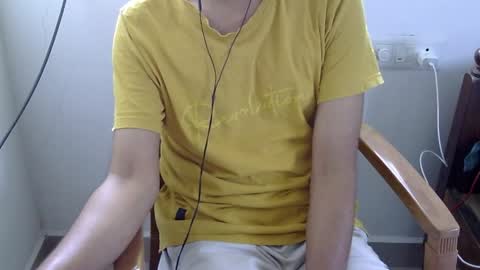 Snapshot of marinavine chatting on 04-14-26, 05:02 The SHY UncutBoy online show from 04-14-26, 05:02
