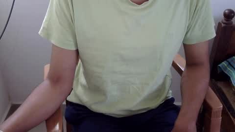 Snapshot of marinavine chatting on 04-26-26, 05:49 The SHY UncutBoy online show from 04-26-26, 05:49