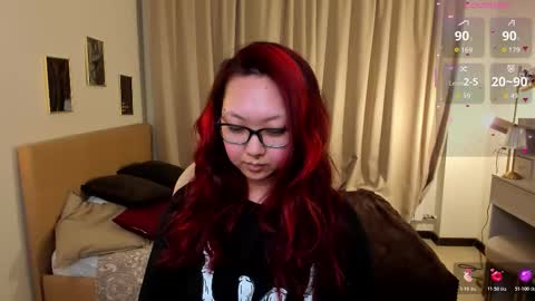 Marine  online show from 03-28-26, 02:05