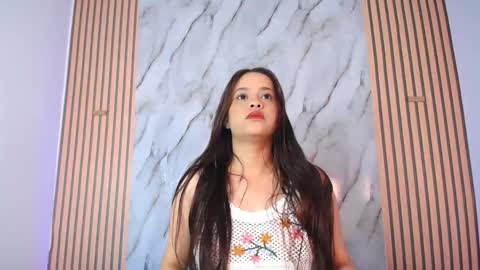 Snapshot of marinella16 chatting on 10-12-25, 01:21 Marinella16 online show from 10-12-25, 01:21