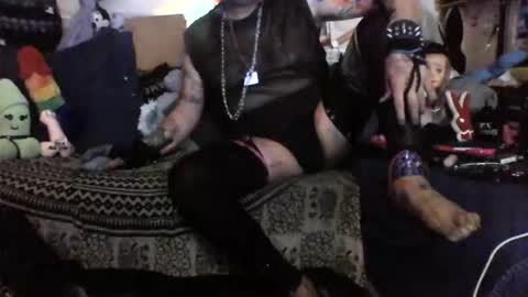 Snapshot of mario_1974 chatting on 03-15-26, 06:41 Ray online show from 03-15-26, 06:41