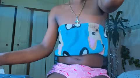 Nathaly online show from 02-19-25, 08:10