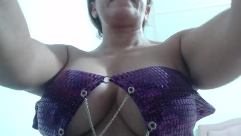 Snapshot of mariska_69 chatting on 02-13-25, 06:30 mariska_69 online show from 02-13-25, 06:30