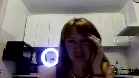 mariza_love359092 online show from 02-22-26, 09:24
