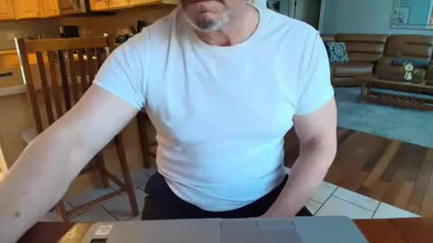 Snapshot of mark48130 chatting on 03-02-25, 10:27 Mark online show from 03-02-25, 10:27