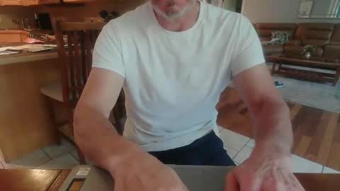 Snapshot of mark48130 chatting on 09-15-25, 02:50 Mark online show from 09-15-25, 02:50